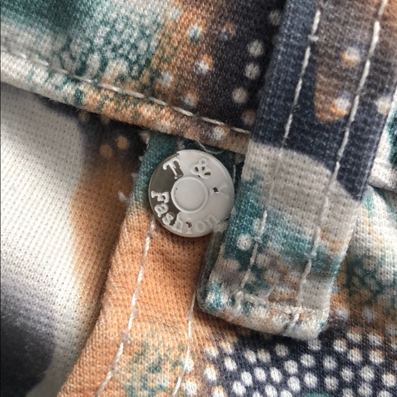 Butterfly pattern shorts - Picture 6 of 7